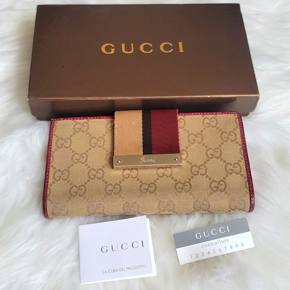 Gucci Handbags - GUCCI wallet